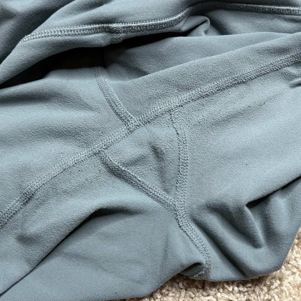 Alo Yoga AirBrush Leggings - Picture 8 of 8